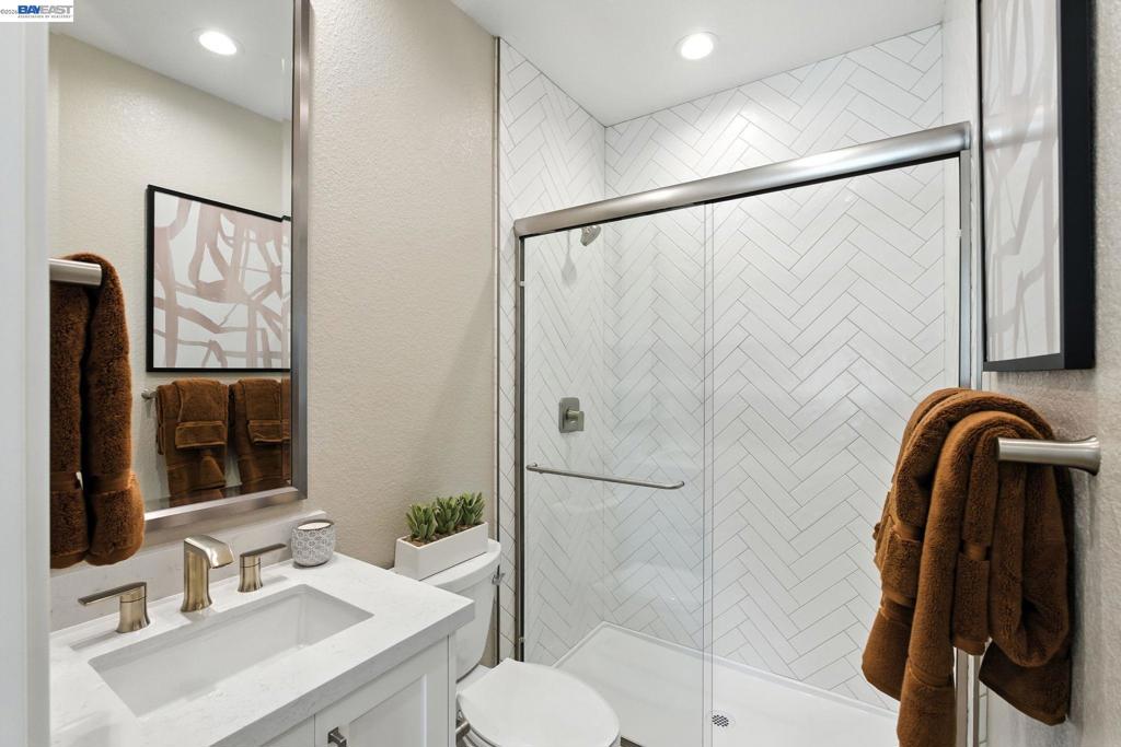 4695 Marengo Common Property Photo 6