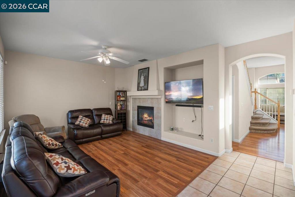2507 Pearlite Way Property Photo 8