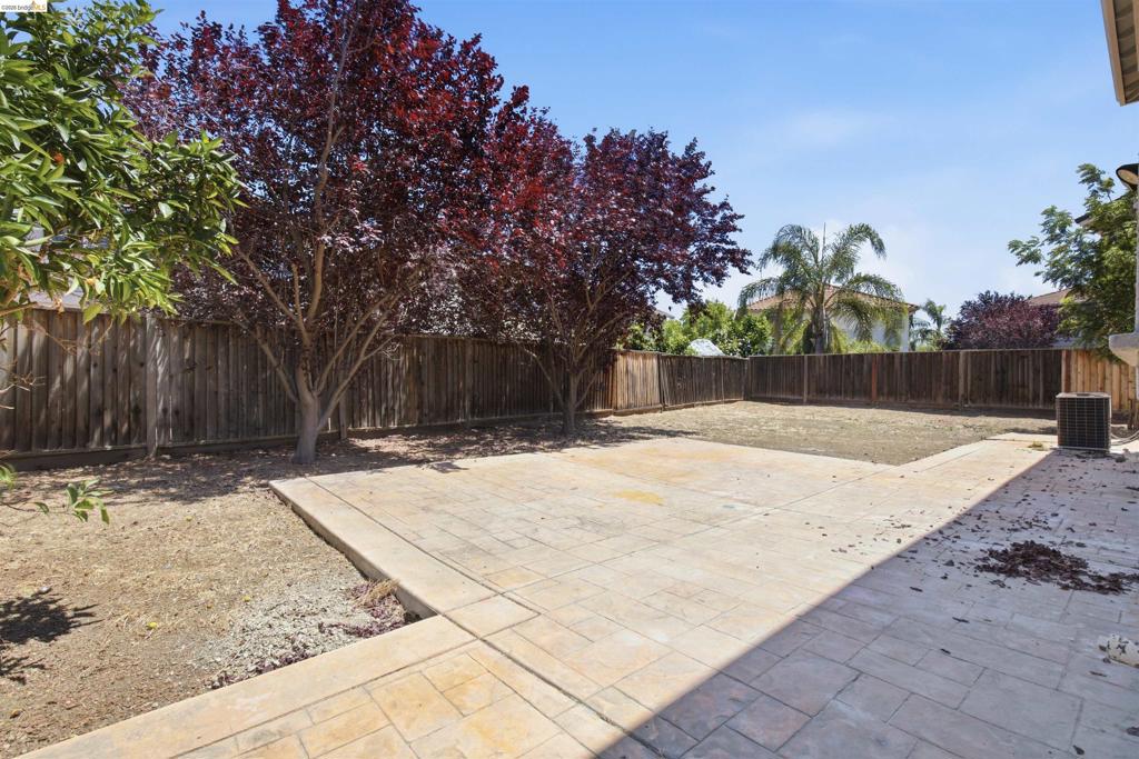 5217 Rainwood Way Property Photo 31