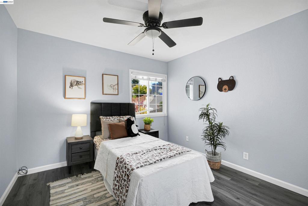 22633 Mossy Rock Drive Property Photo 43