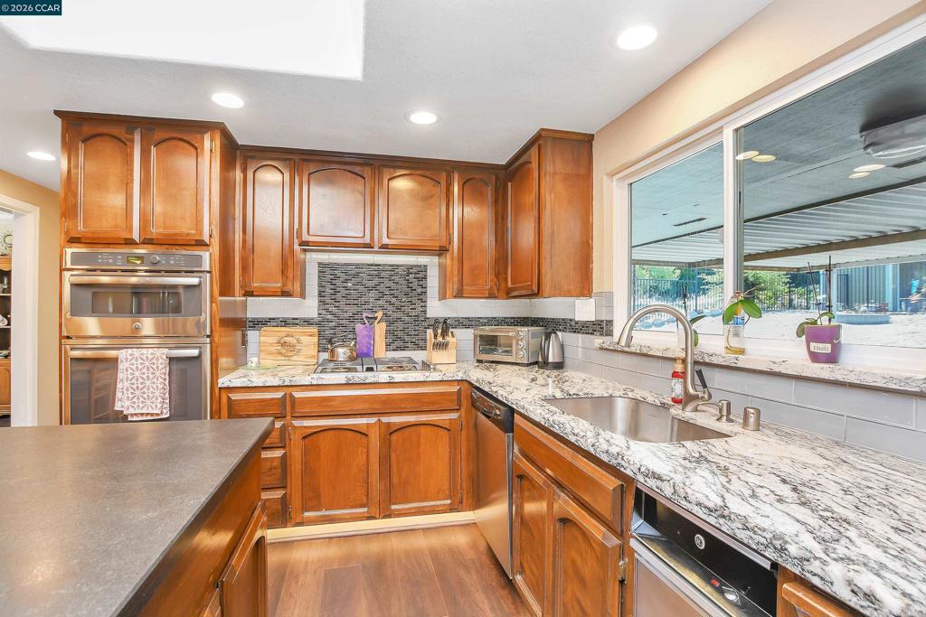 2791 Vine Hill Road Property Photo 12