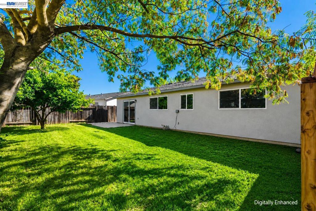 9901 Burline Street Property Photo 7