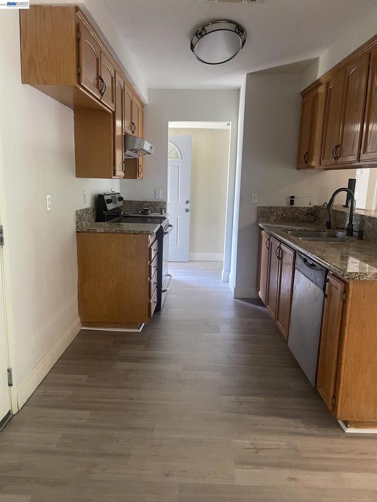 9901 Burline Street Property Photo 20