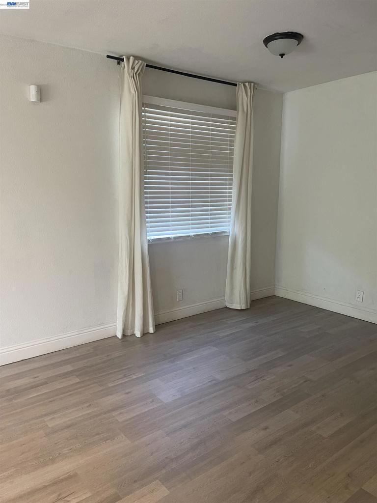 9901 Burline Street Property Photo 24