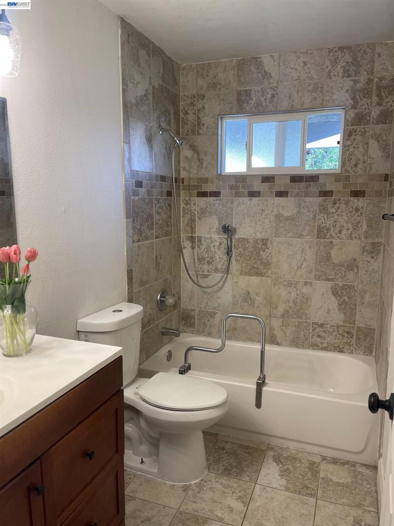 9901 Burline Street Property Photo 30