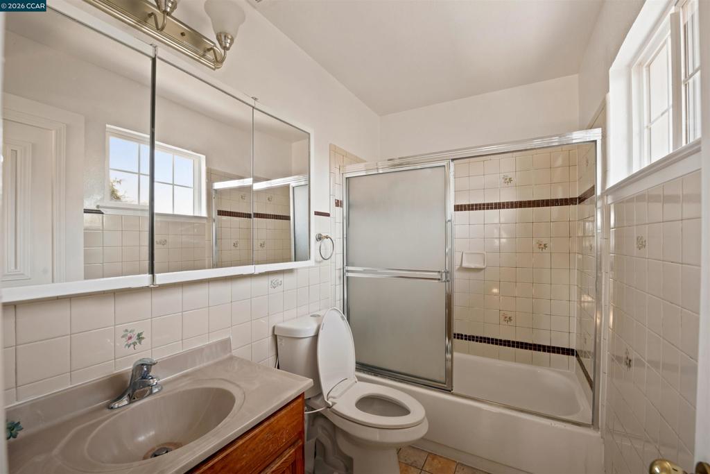 306 Winchester St Property Photo 14
