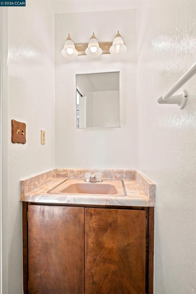 306 Winchester St Property Photo 38