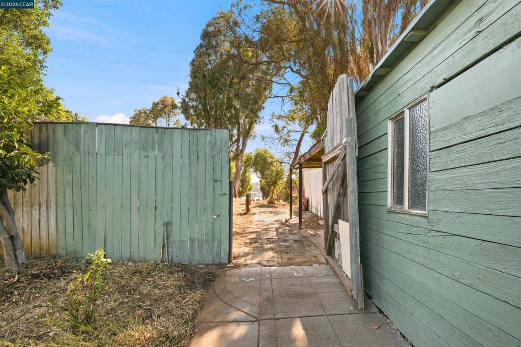 306 Winchester St Property Photo 54