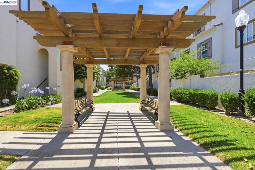 848 Wind Walk Property Photo 23