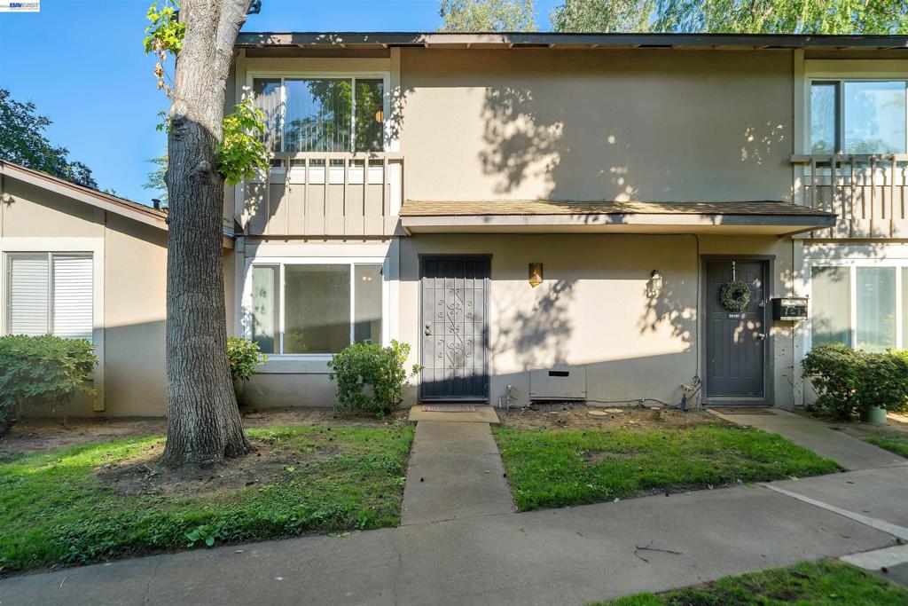 8848 La Riviera Dr B Property Photo 23