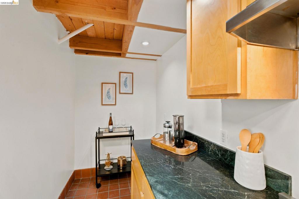 1920 Union St 9 Property Photo 18
