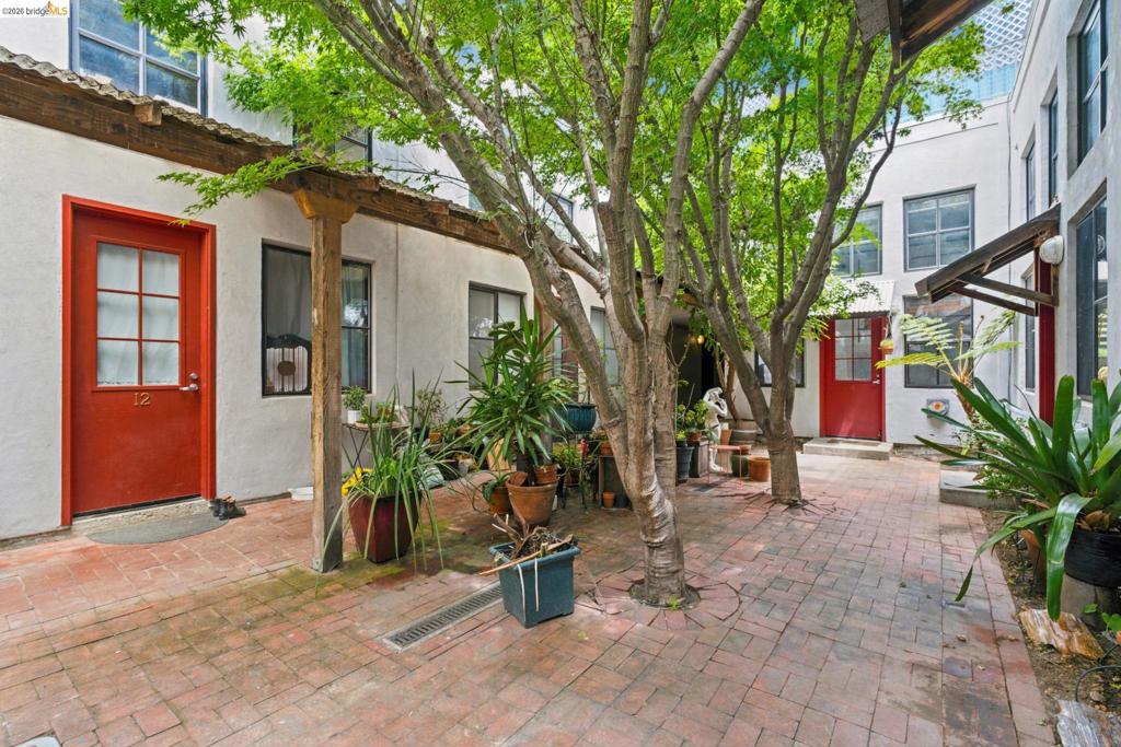 1920 Union St 9 Property Photo 33