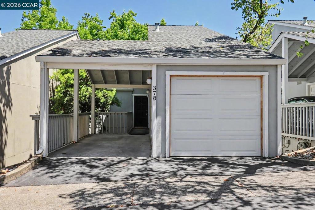 378 Camelback Rd Property Photo 2