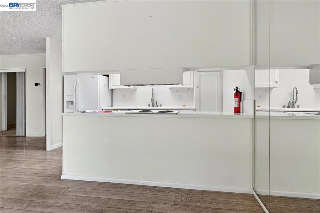1912 Ptarmigan Dr 2 Property Photo 5