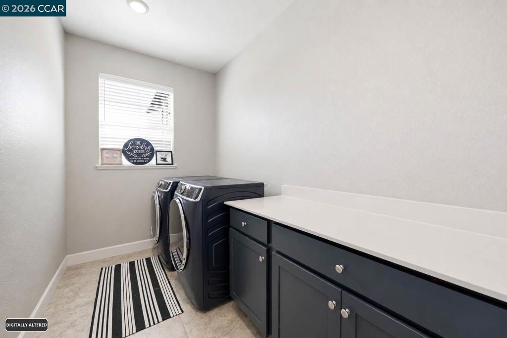 3026 Hickorynut St Property Photo 23