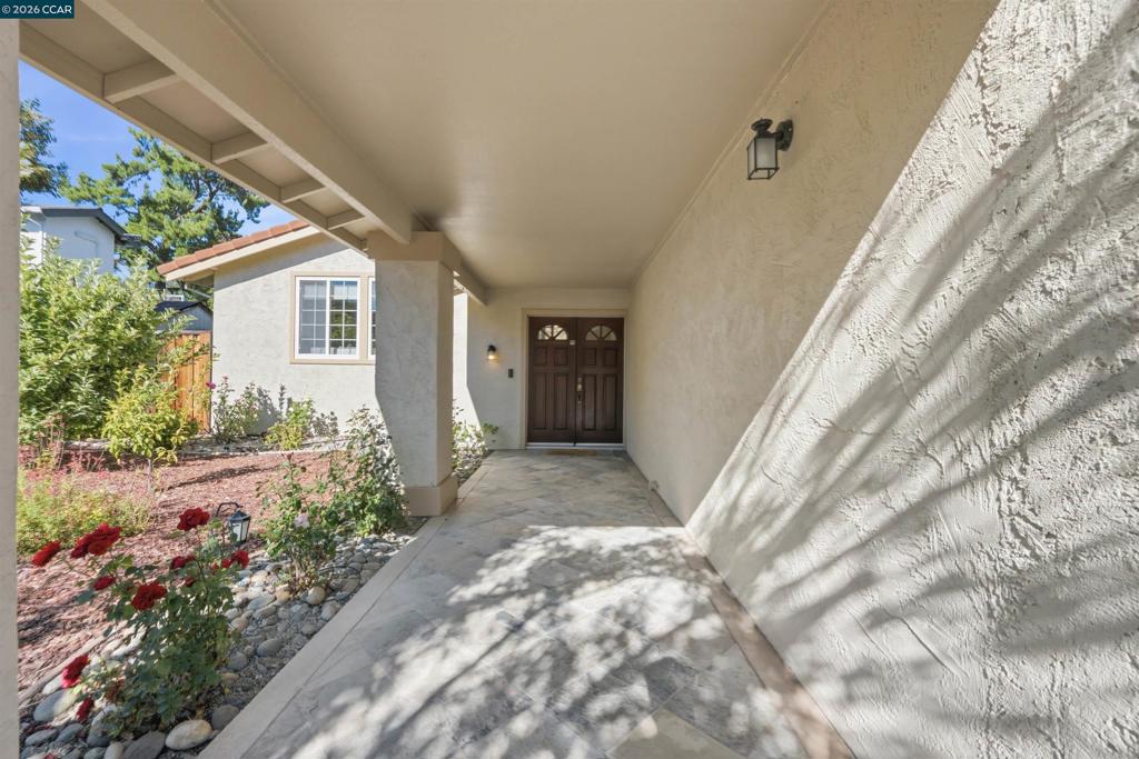 385 Century Circle Property Photo 2