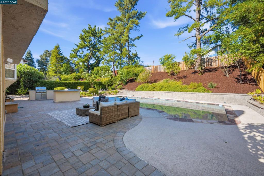 385 Century Circle Property Photo 34