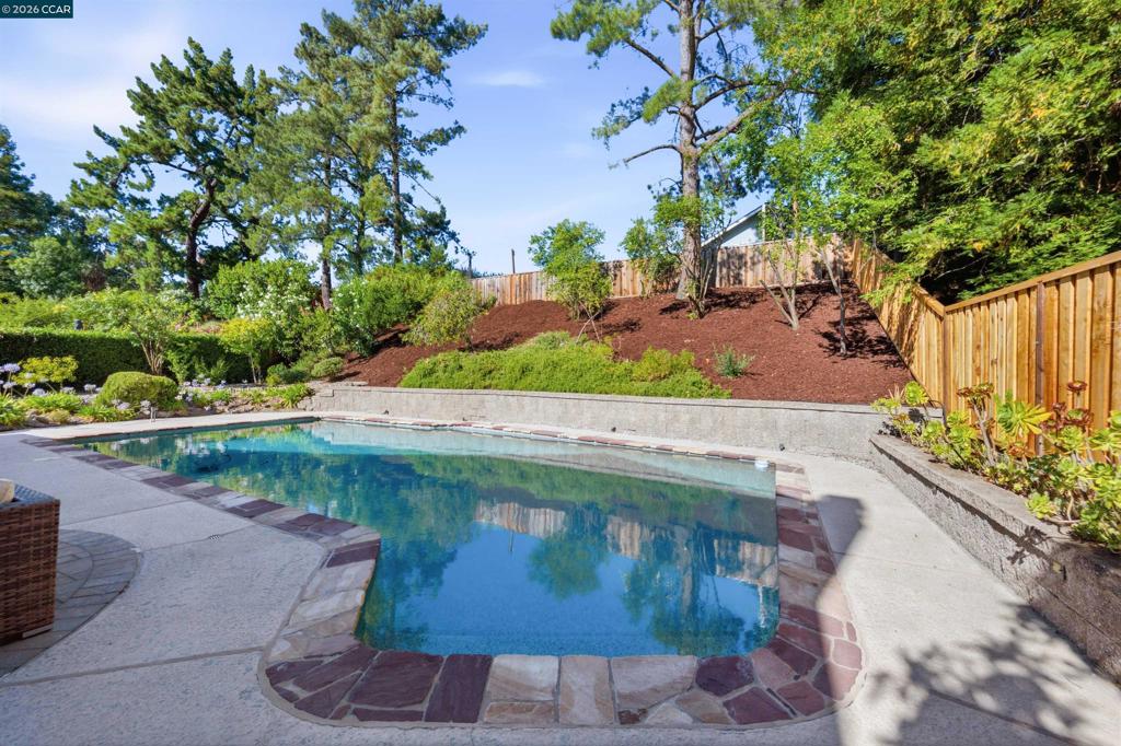 385 Century Circle Property Photo 35
