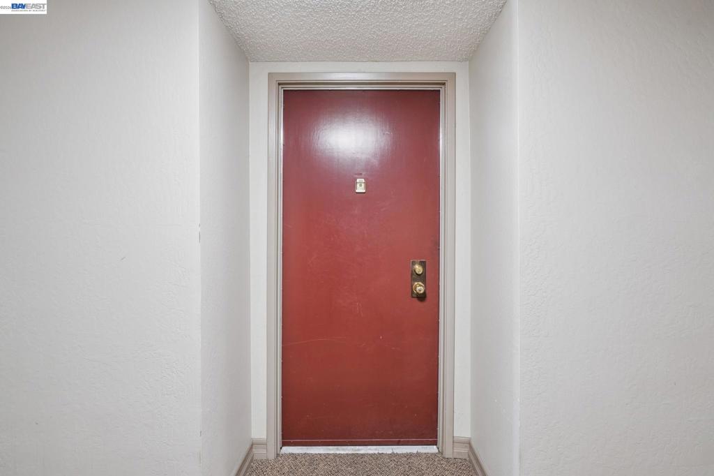1327 Webster St B106 Property Photo 3