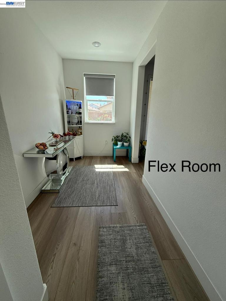 1509 Adelsheim Ave Property Photo 7