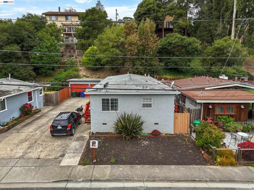 512 Tennent Ave Property Photo 1