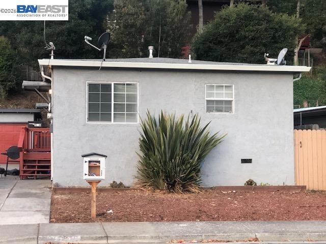 512 Tennent Ave Property Photo 3