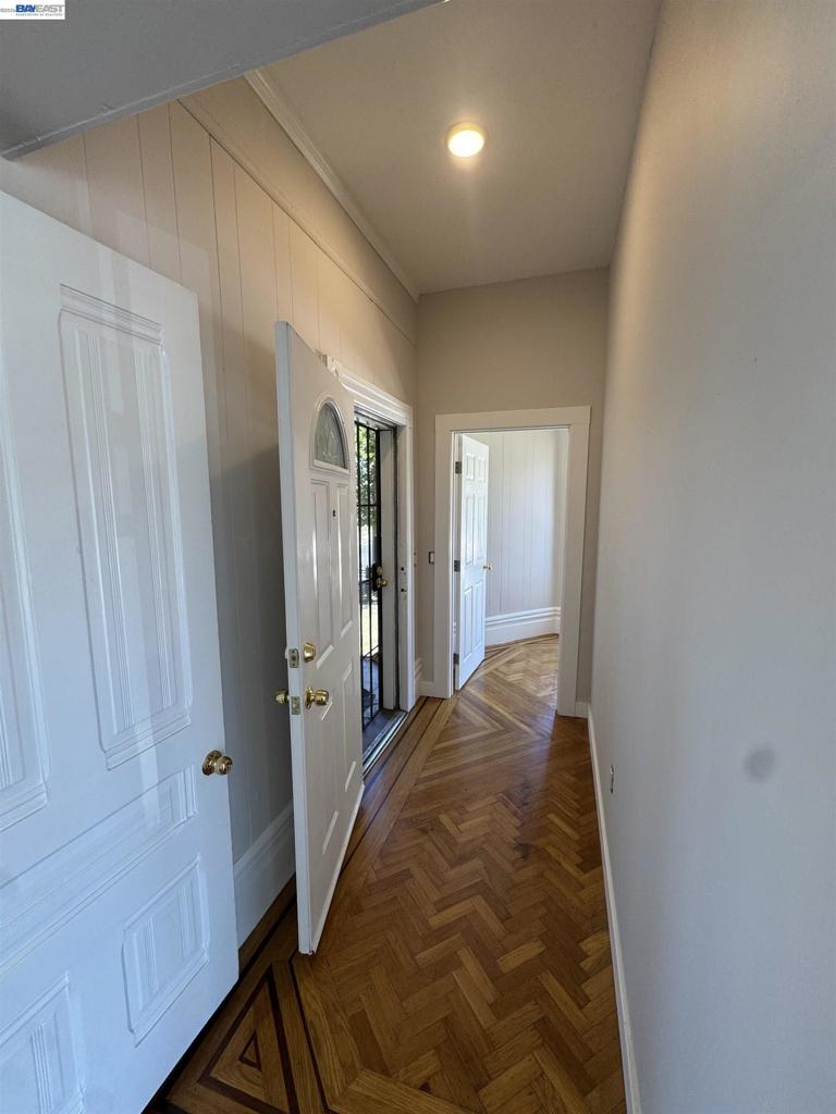 1840 90th Avenue Property Photo 3