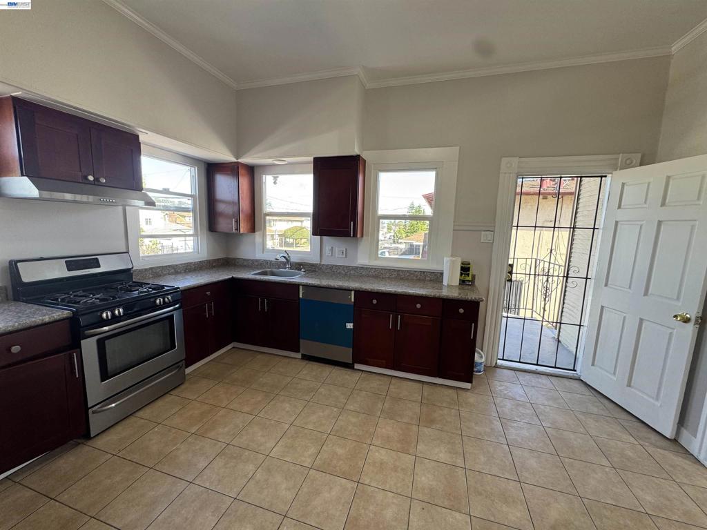 1840 90th Avenue Property Photo 5