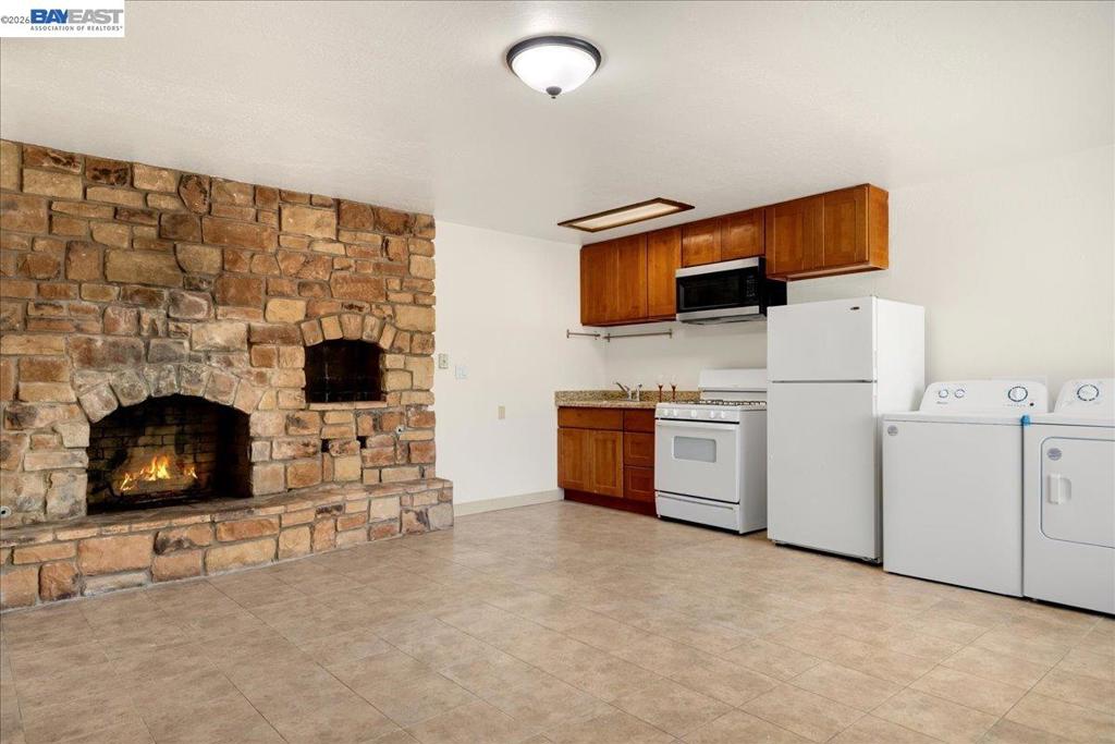 21585 Montgomery St Property Photo 15