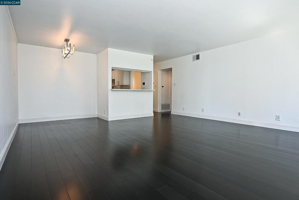 1425 Lakeside Drive 101 Property Photo 10