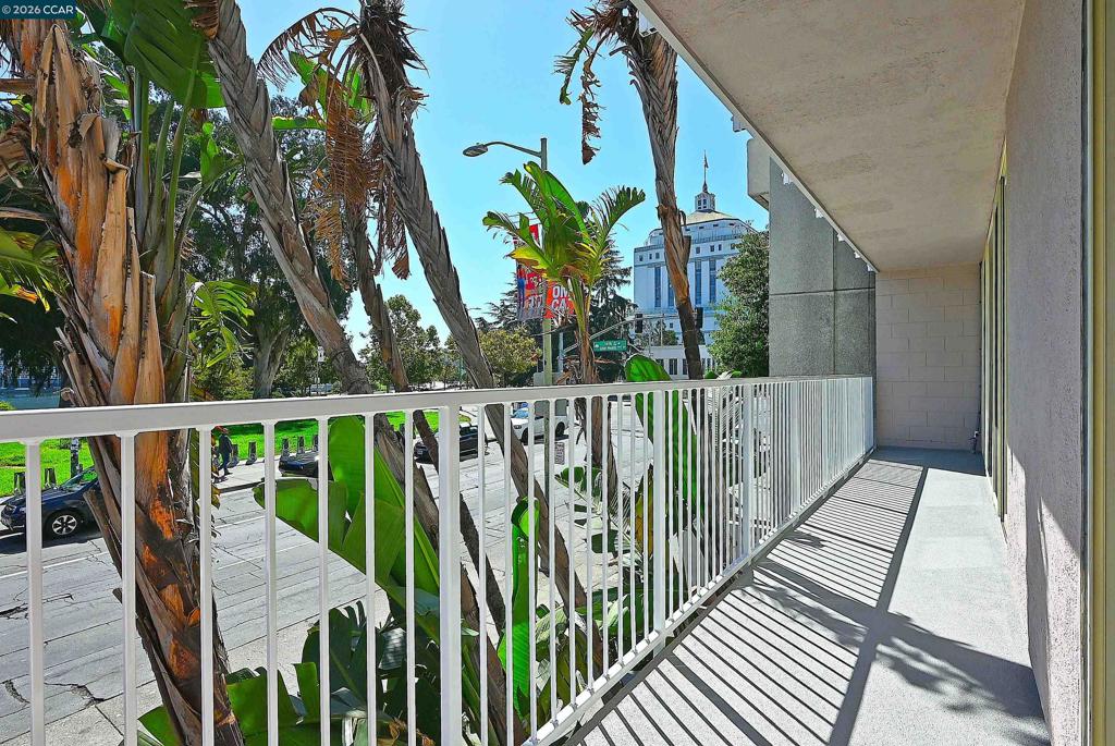 1425 Lakeside Drive 101 Property Photo 28