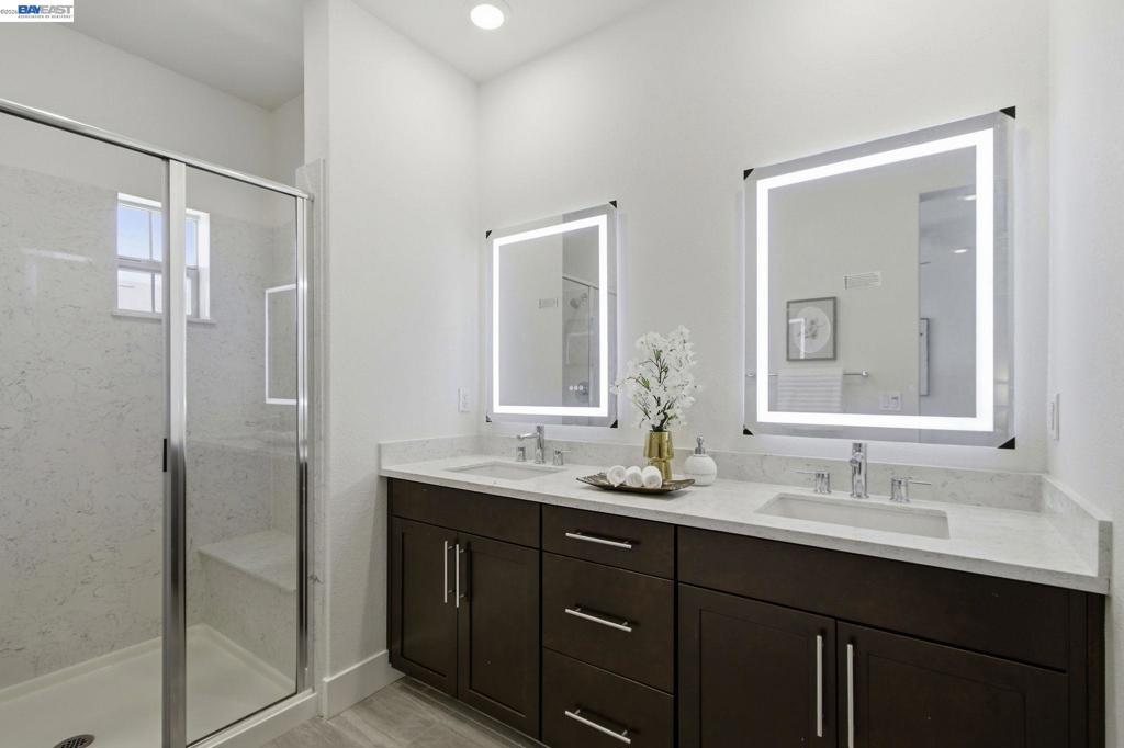 8544 Leeward Way Property Photo 32