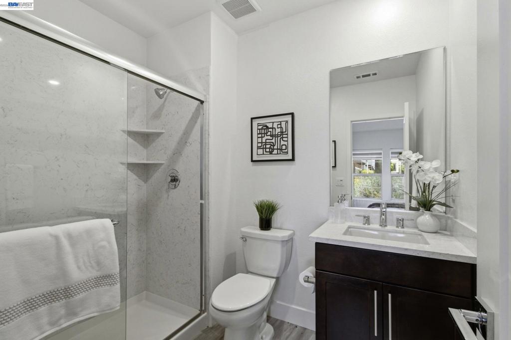 8544 Leeward Way Property Photo 35