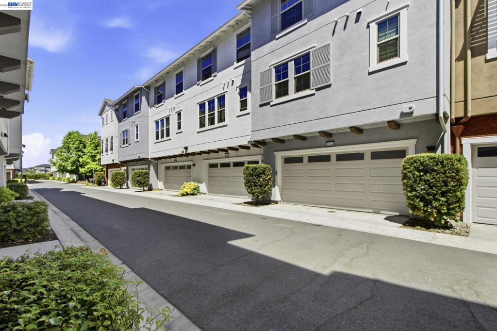 8544 Leeward Way Property Photo 42