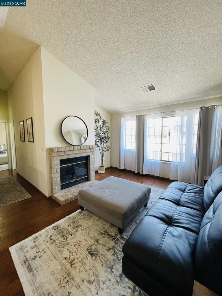 1111 Devonwood Property Photo 5