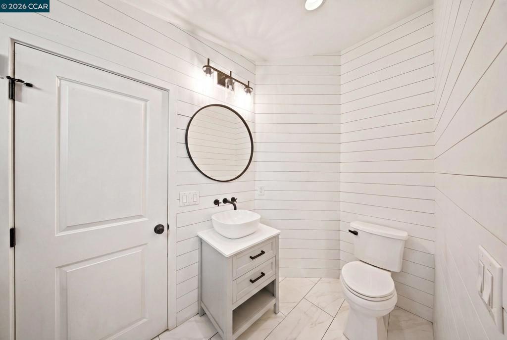 190 Medina Dr Property Photo 33