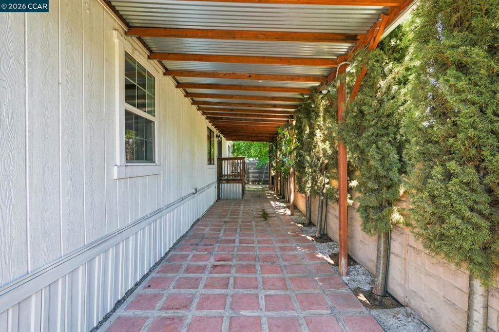 190 Medina Dr Property Photo 39