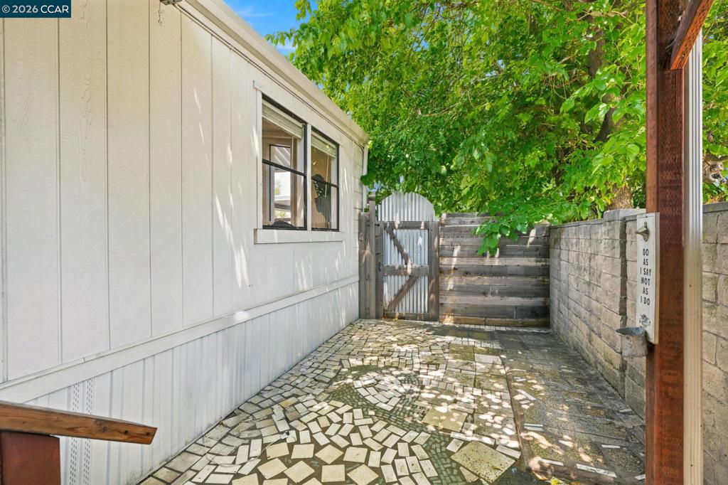 190 Medina Dr Property Photo 42