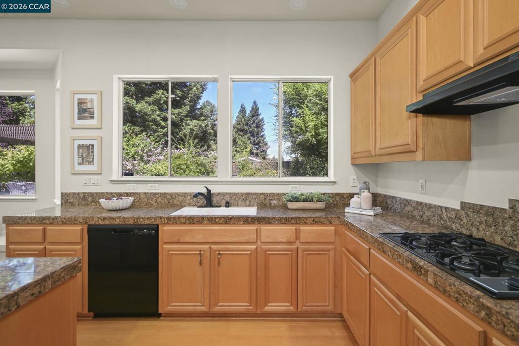 1895 Renee Way Property Photo 15