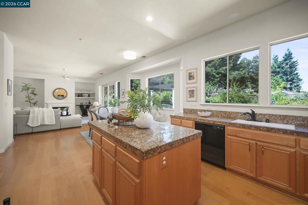 1895 Renee Way Property Photo 17