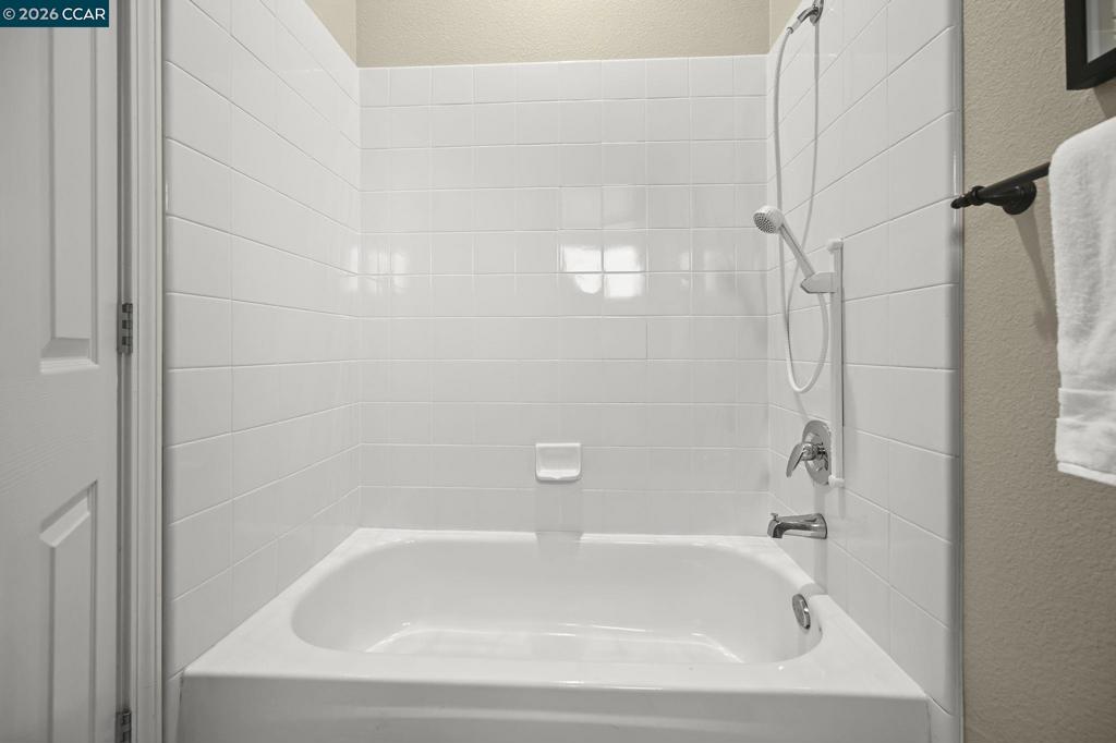 1895 Renee Way Property Photo 31