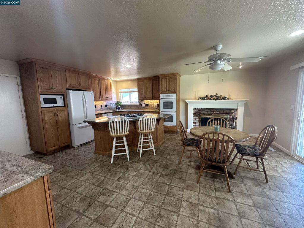 1707 Bishop Dr Property Photo 7