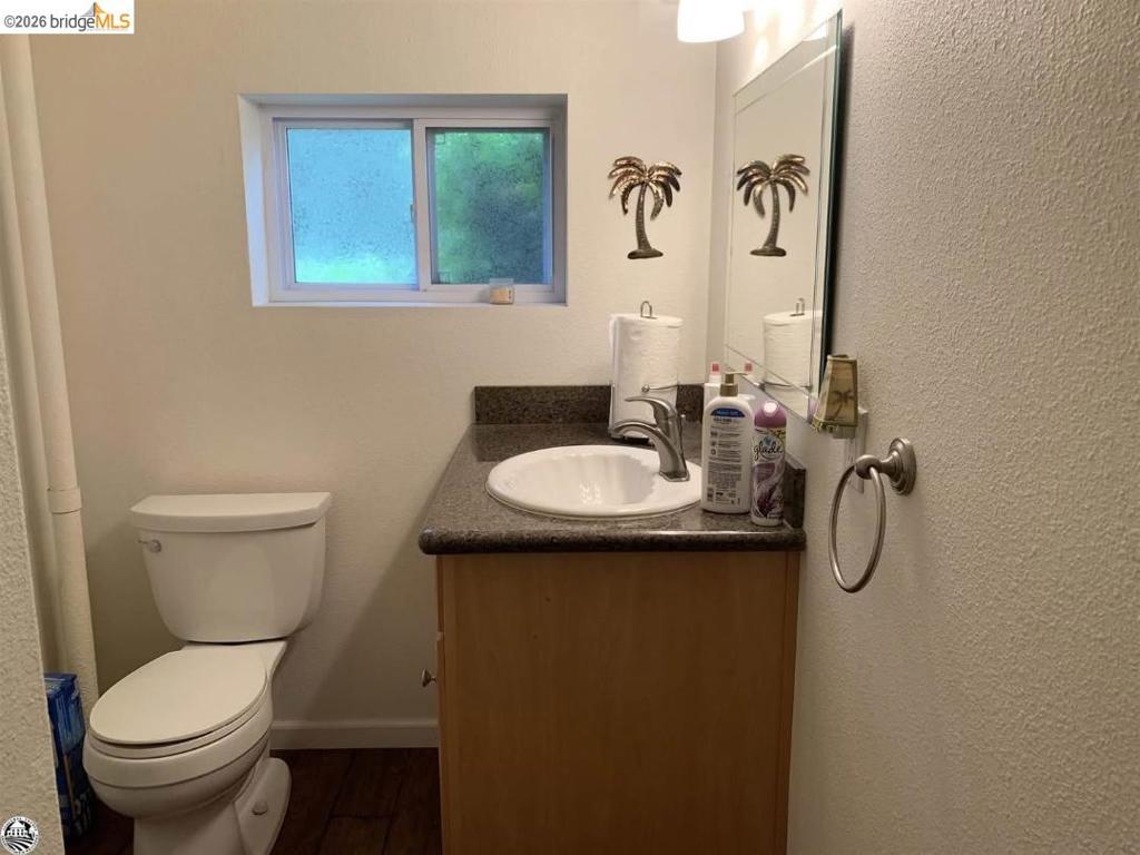 13676 Tuolumne Rd Property Photo 4