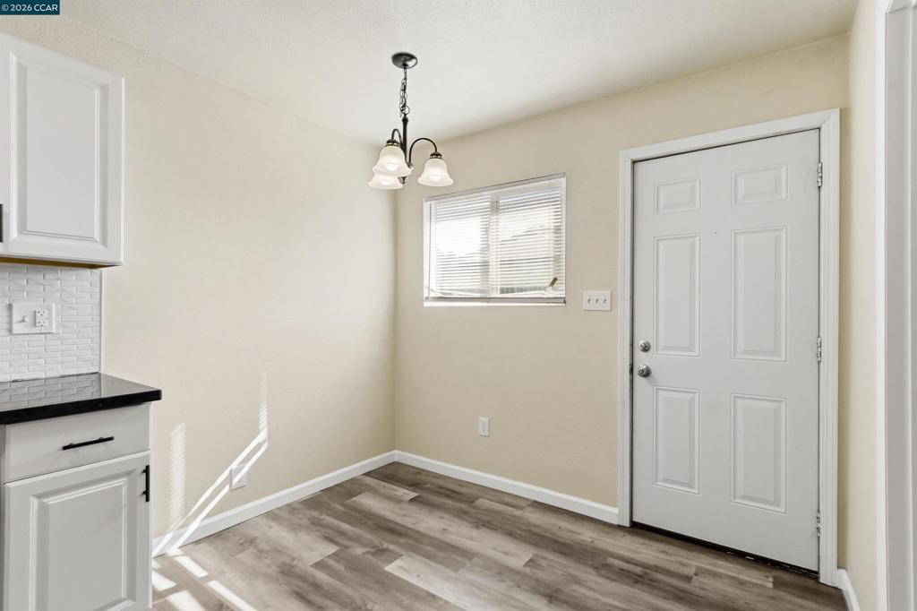 2225 E Myrtle Property Photo 15
