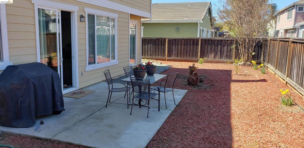 147 Trent Pl Property Photo 23