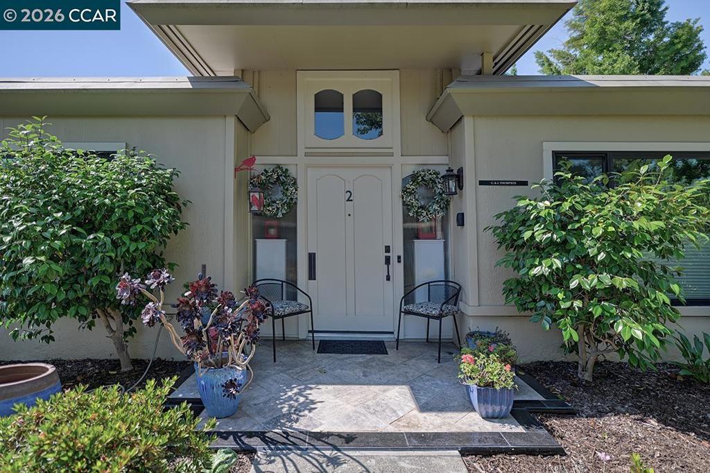 1124 Oakmont Dr 2 Property Photo 3