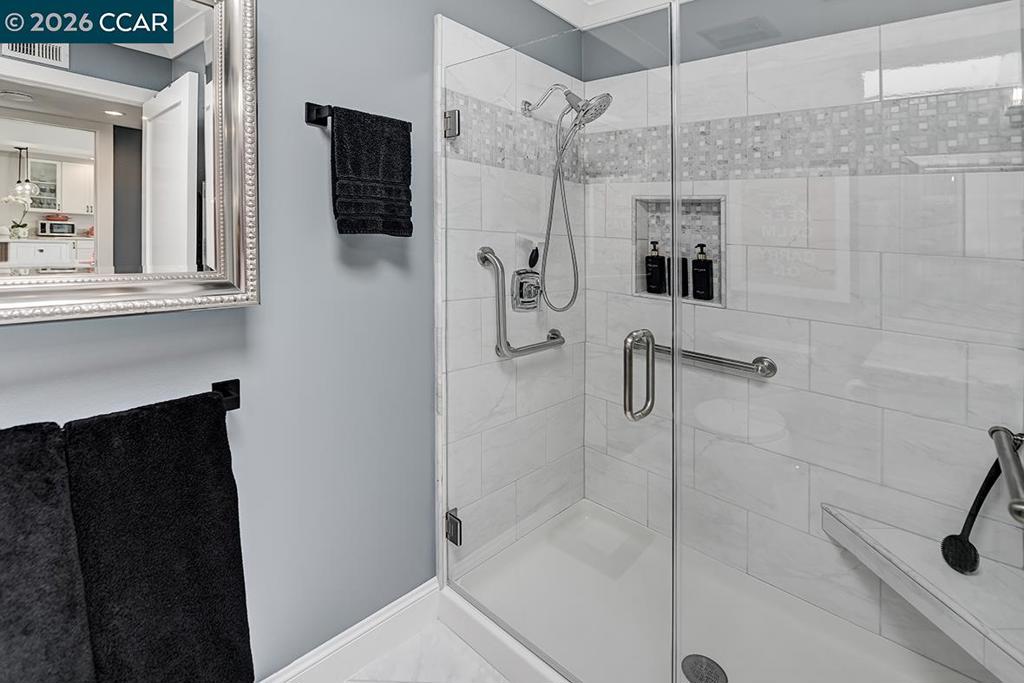 1124 Oakmont Dr 2 Property Photo 17