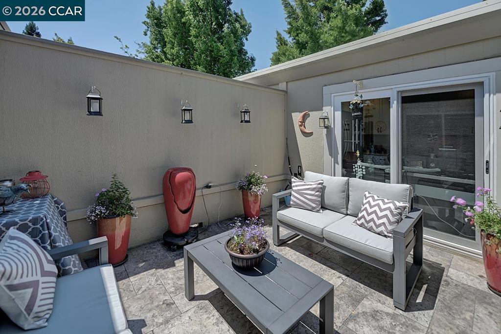 1124 Oakmont Dr 2 Property Photo 25