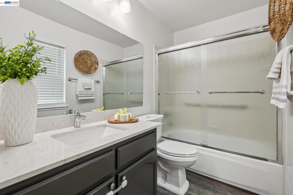 28086 Thorup Ln Property Photo 44