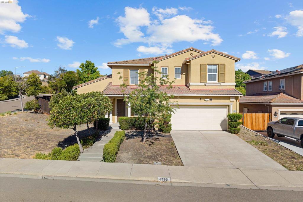 4592 Le Conte Cir Property Photo 1